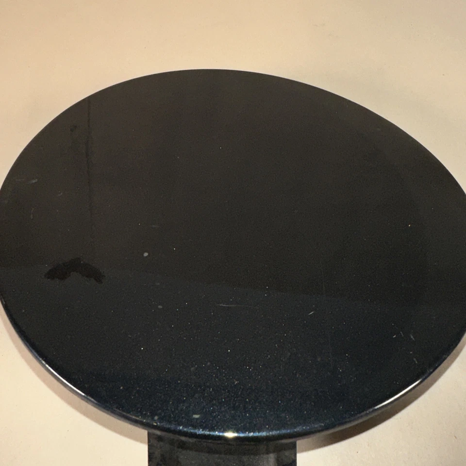 Puerta del tanque de combustible OEM Mazda 3 Sport 2014-2016 Foto 2 de 4