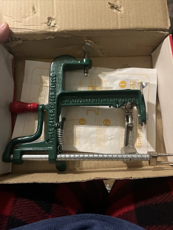 White Mountain Apple Parer Corer & Slicer in Original Box, Kitchen Collectible