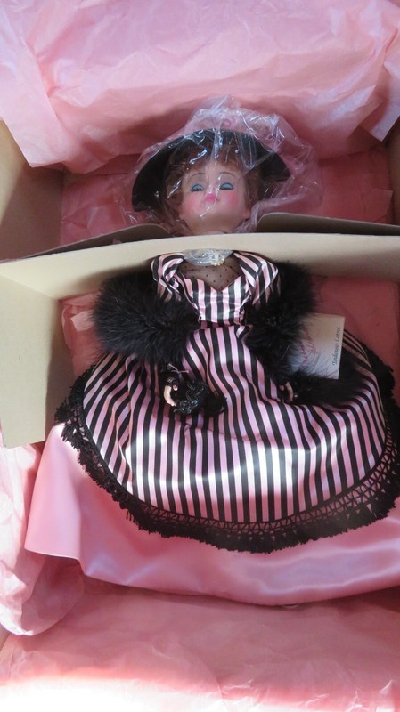 Madame Alexander Toulouse Lautrec #2250 Large 21" Doll Collectible