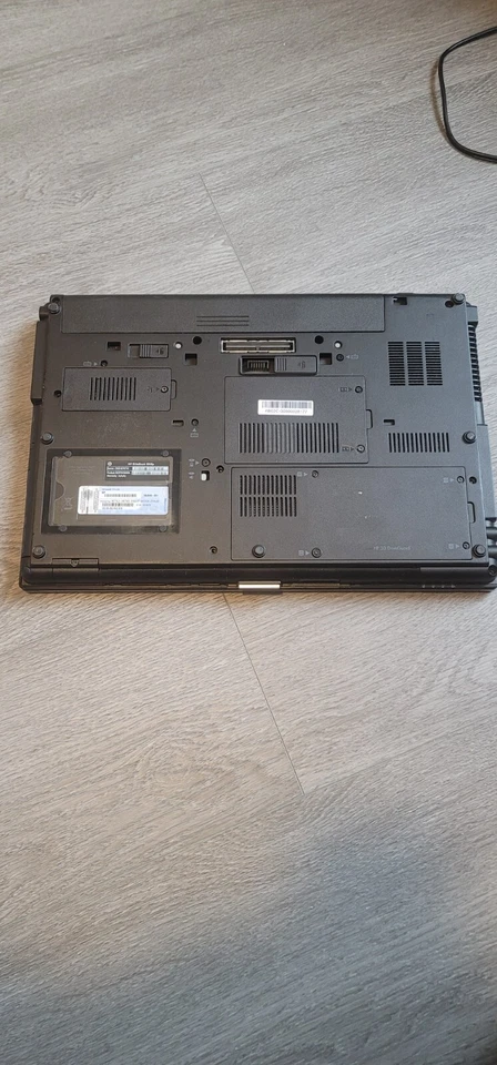 HP EliteBook 8540P 15.6" Intel Core i5 M520 2.40GHz 4GB RAM 160GB Win 10 Pro 24A - Image 3 of 3