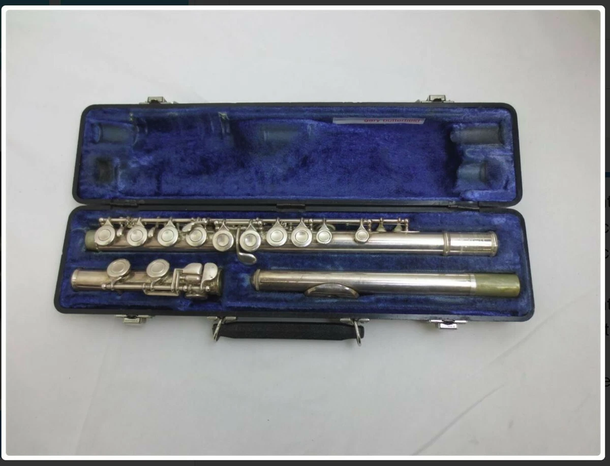 Bundy 2 The Selmer Company Flute Silver Plated w Hard Carrying Case USA Made