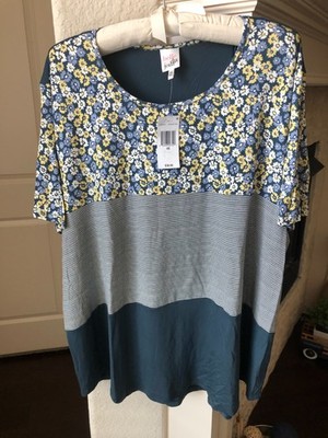 NWT Belle Du Jour Multicolor Short Sleeve Top - Size 4X / 3X - $38