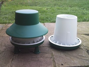 Poultry Feeder Quality Outdoor Indoor Chicken Hen 6kg Removeable