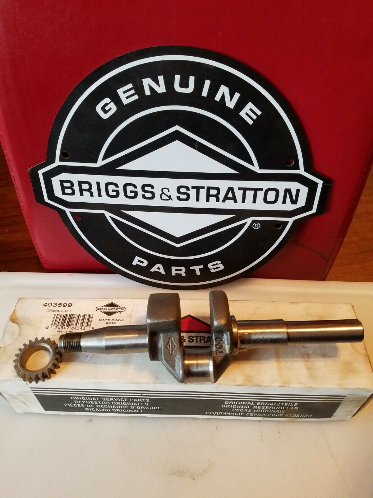 Briggs & Stratton Crankshaft 493599 - Manufacture Packaging - NEW - TRTOP Ilość ograniczona, bardzo popularna