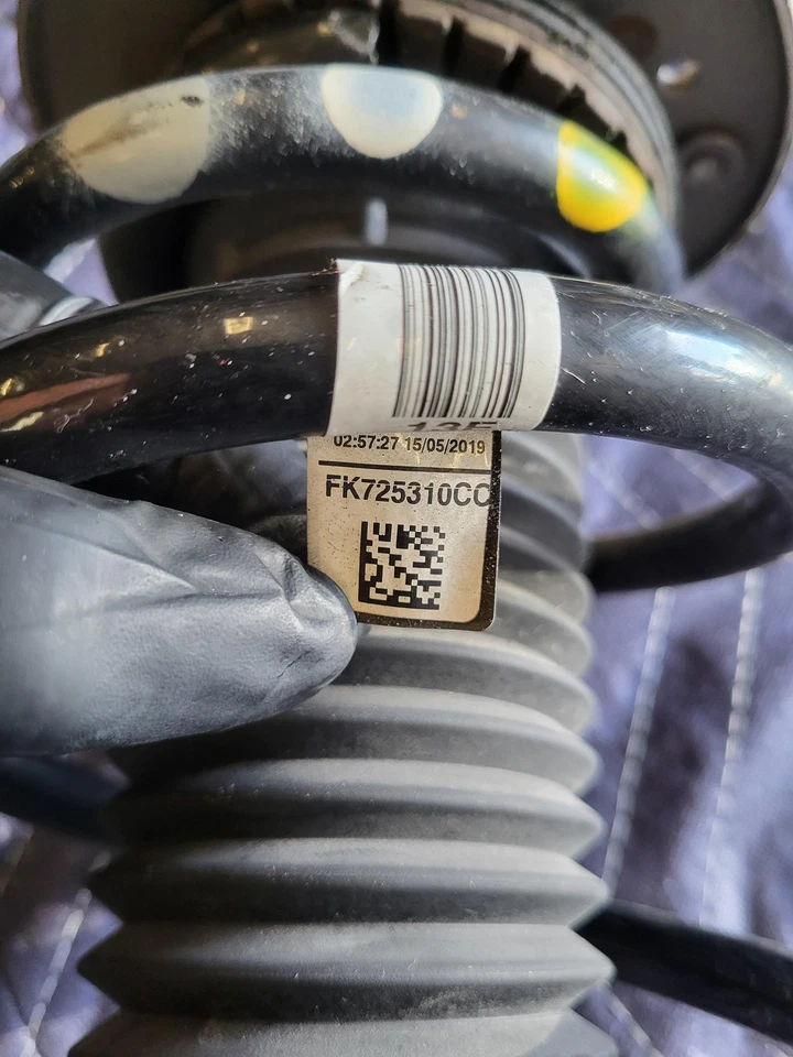 Land Rover Discovery Sport 2019 2,0 L AWD suspensión delantera izquierda rodilla usado OEM Foto 3 de 4