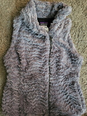 PATAGONIA Pelage Gray Faux Fur Fleece Asymmetrical Full Zip Vest Womens  Size S