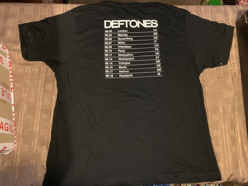 DEFTONES RARE 2016 OFFICIAL TOUR SHIRT MINT CONDITION UNWORN SIZE XXL FREE POST - Picture 2 of 3