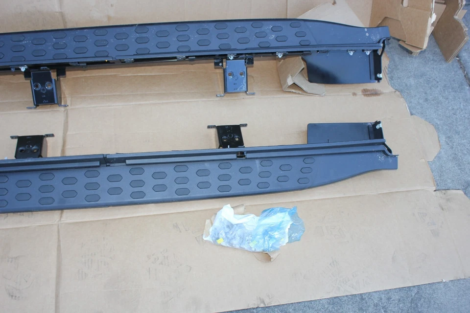 Escalones laterales integrados Mopar originales izquierda y derecha para Grand Cherokee L (otr3) Foto 4 de 4