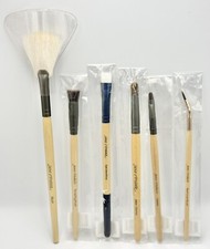 Image of Jane Iredale Blush, Sculpting Brush, Eye Liner/Brow, Mini Dome, Detail & Bent Li