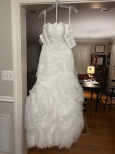 NWT- Essense of Australia Wedding Dress- Style  D1932NS- Ivory- Strapless- Sz 8