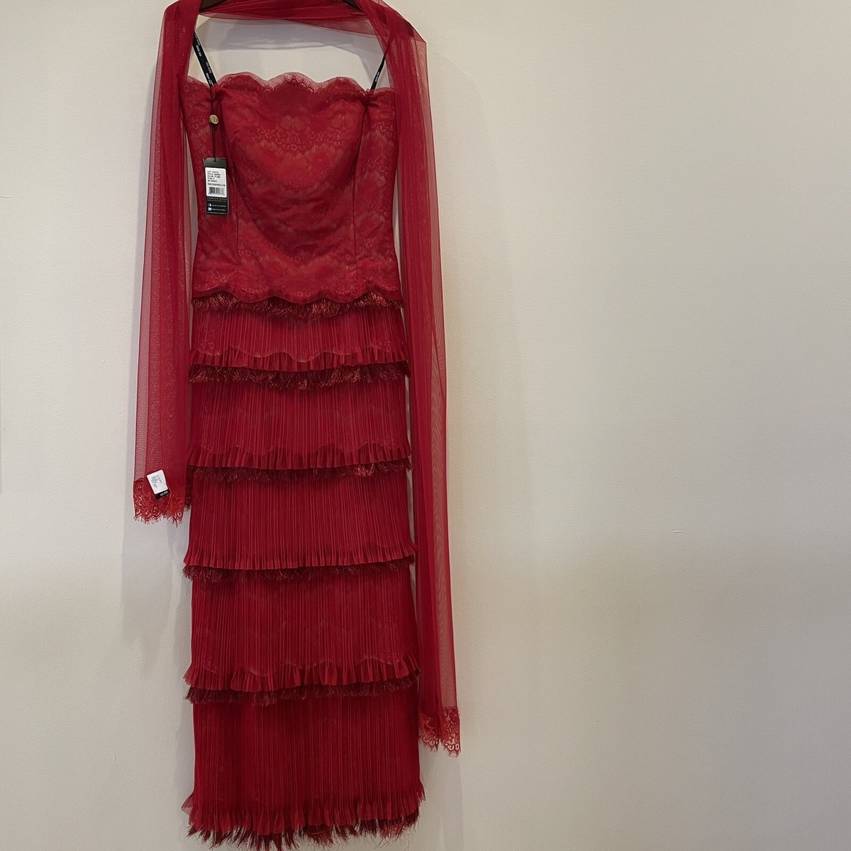 NWT Tadashi Shoji Red Gown Lace, Pleated Tulle Fringe Tiers Womens