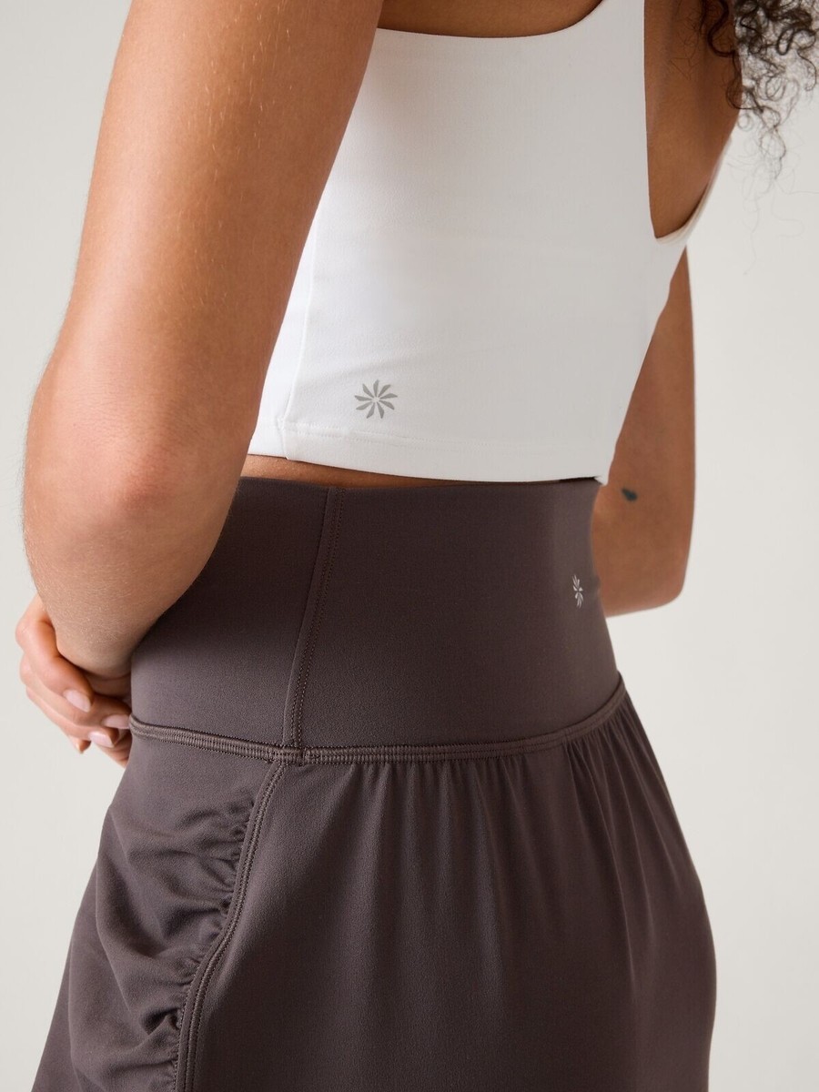 Jupe Grise Athleta Taille M – Modèle Transcendante – Sportwear Femme – État Très Bon