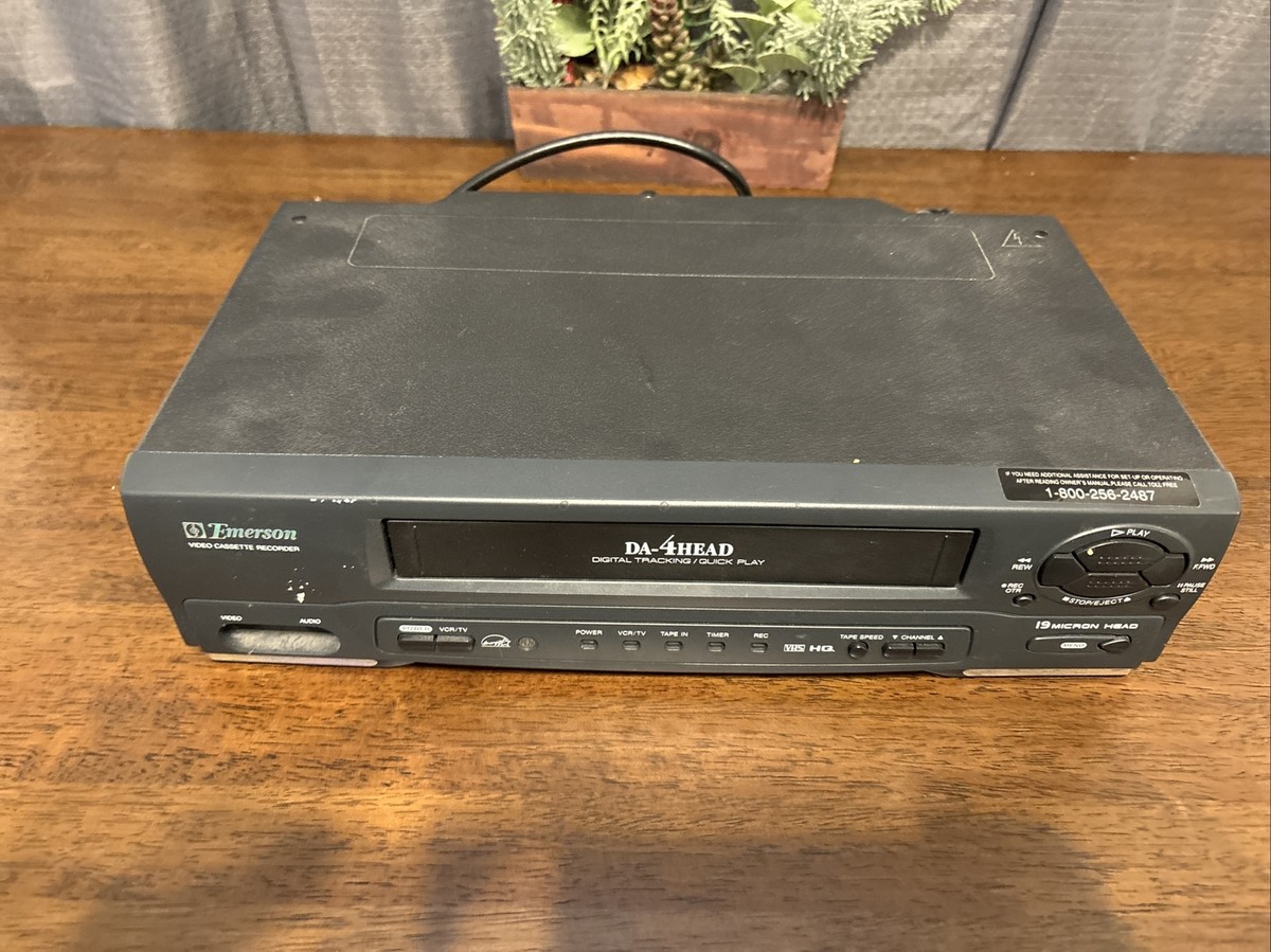 Emerson VCR EWV401B 19 Micron 4 Head VHS Player NO REMOTE Untested