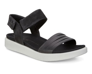 ecco flowt sandal