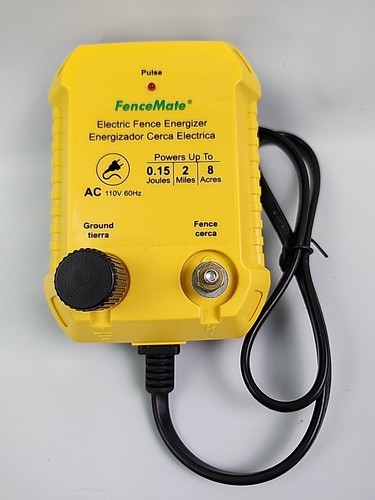 FenceMate AC Electric Fence Charger 0.15J, Model FM M15 Missing Red Cap