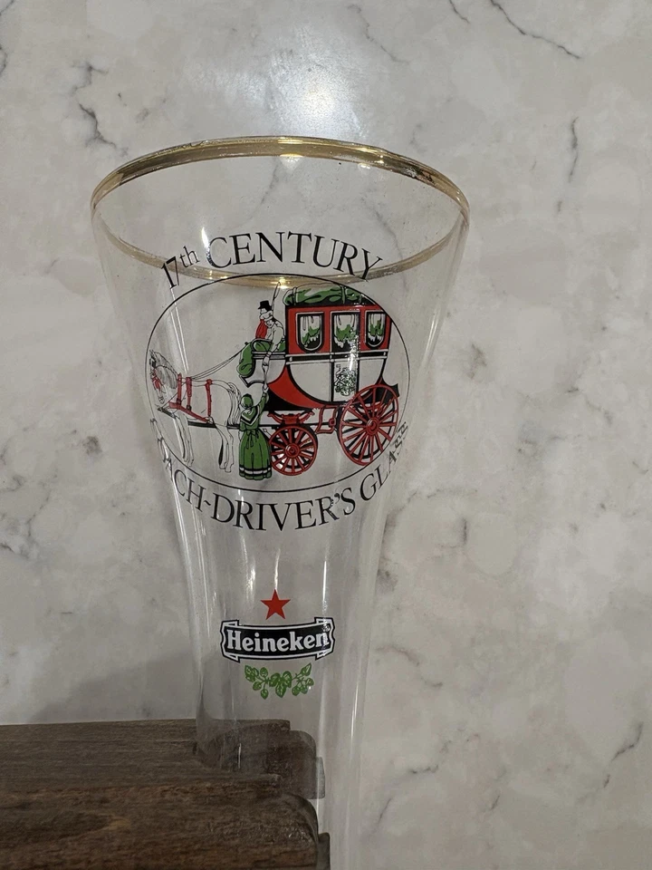 Стекло для водителя автобуса Heineken 17 века со стойкой половина ярда эля - Изображение 2 из 4