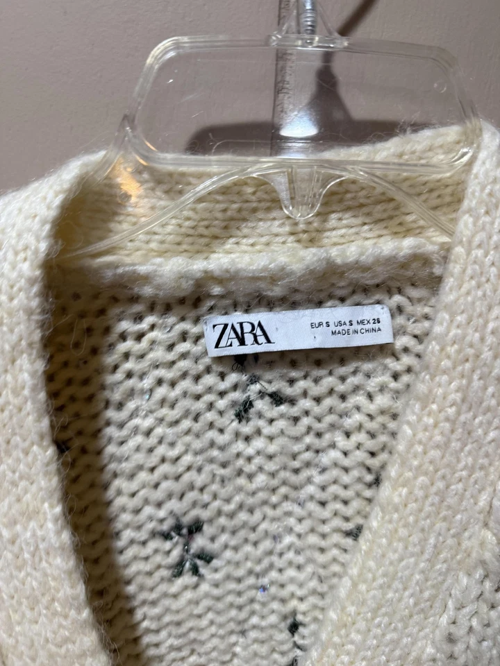 Suéter Zara Mujer Pequeño Crema Floral Bordado Cárdigan Grueso Tejido Lúrex Foto 2 de 4