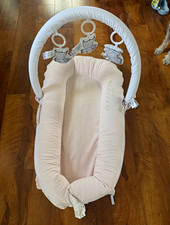 DockATot Deluxe Baby Dock Lounger, White Cotton, Animal Theme, Toy Arch