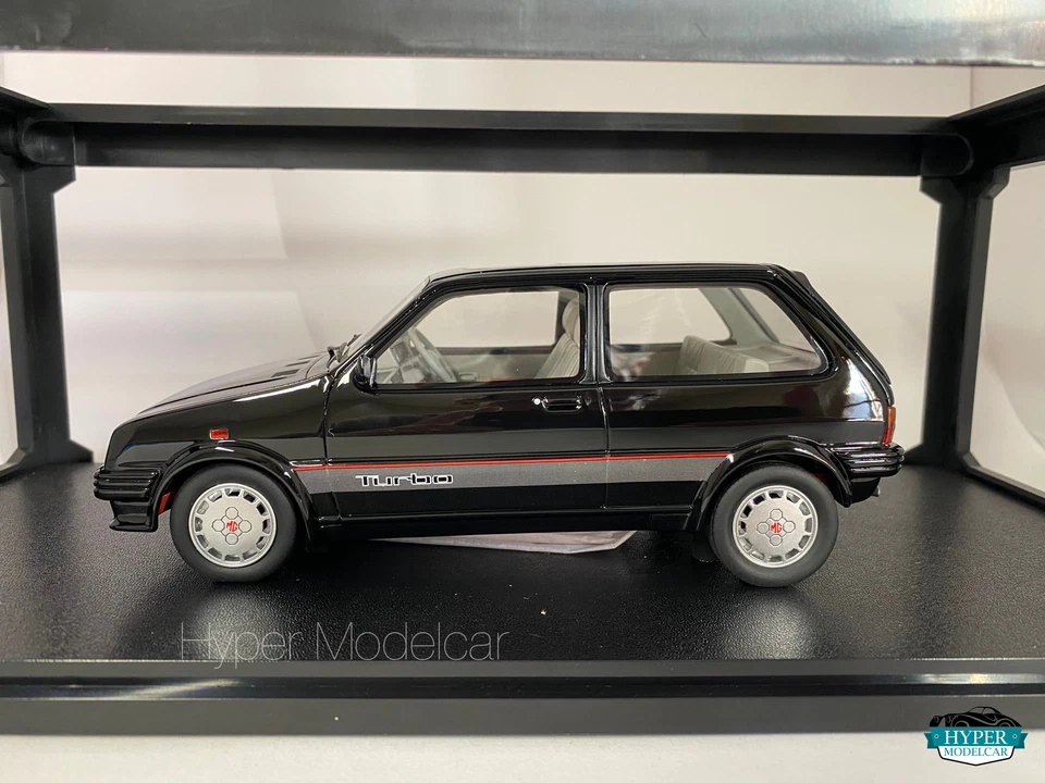 CULT SCALE MODELS 1/18 MG METRO TURBO 1986 BLACK ART.CML170-2 - Immagine 2 di 4