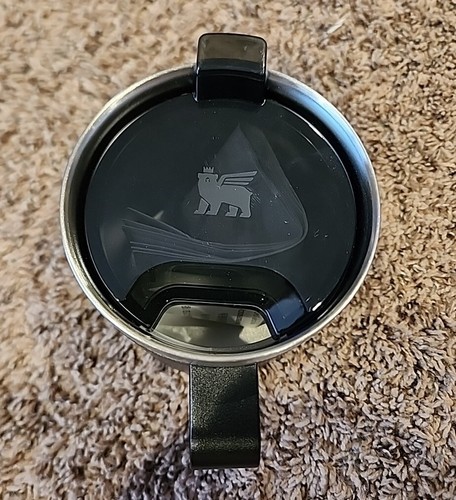 Taza de campamento Stanley Classic Legendary 12 oz con tapa - negra mate - Imagen 4 de 5