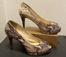 NINE WEST Platform Heels Sz 8 M  Snake Print Peep Toe