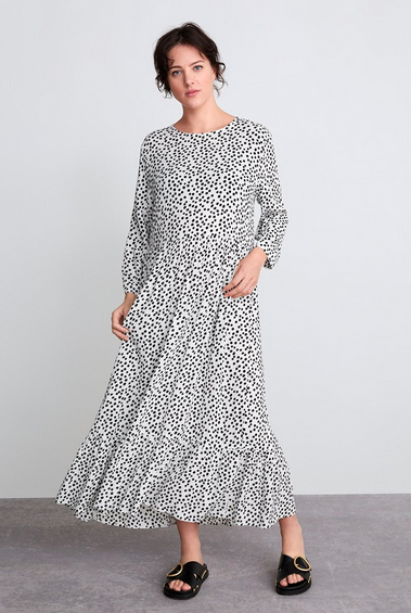 classic glam white off the shoulder bodycon dress White OFF SHOULDER Bodycon Maxi Dress with Silver Chain Belt L / US 10-12