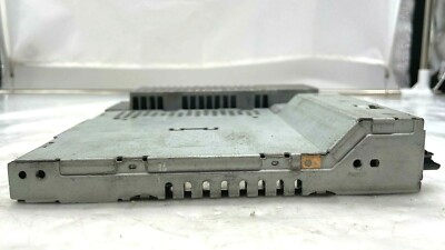 2005 RANGE ROVER HSE AM FM RADIO RECEIVER ENTERTAINMENT MODULE VUX500104