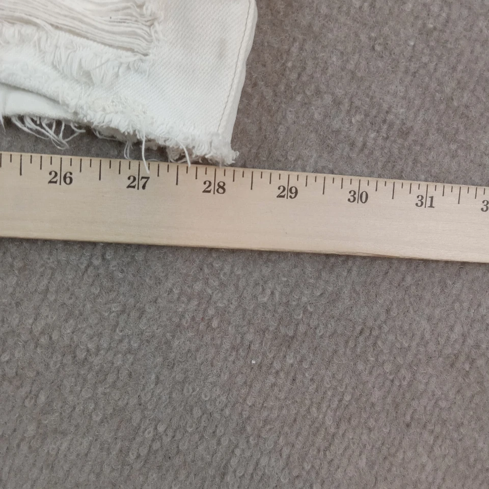 Pantalones Cortos Billabong Para Mujer 25 Blancos Denim Cortes Deshilachados Tiro Bajo Algodón Informales Foto 4 de 4