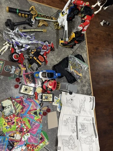Huge Vintage Lot Bandai Power Ranger 80s Accessories Mixed pieces, parts& Things