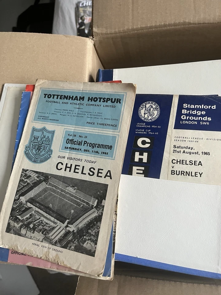 Chelsea Programmes 1960 Onwards Job Lot - Image 3 of 4