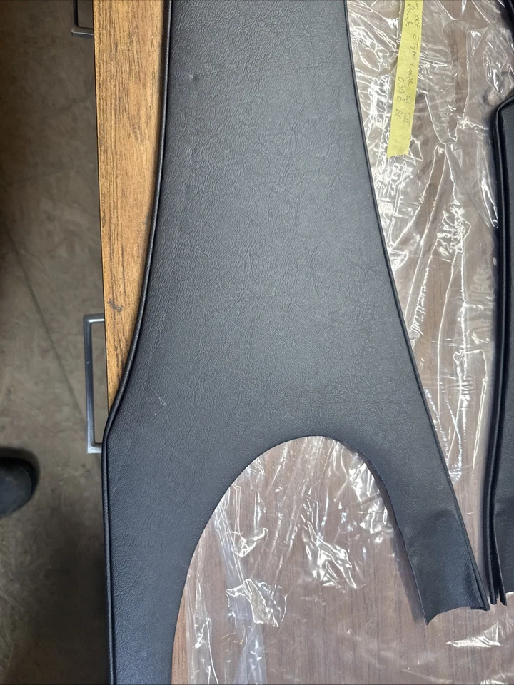 1964 - 1971 Jaguar XKE E Type Coupe S1 SII Rear Side Panels 039B BK NOS Pair  - Image 3 of 4