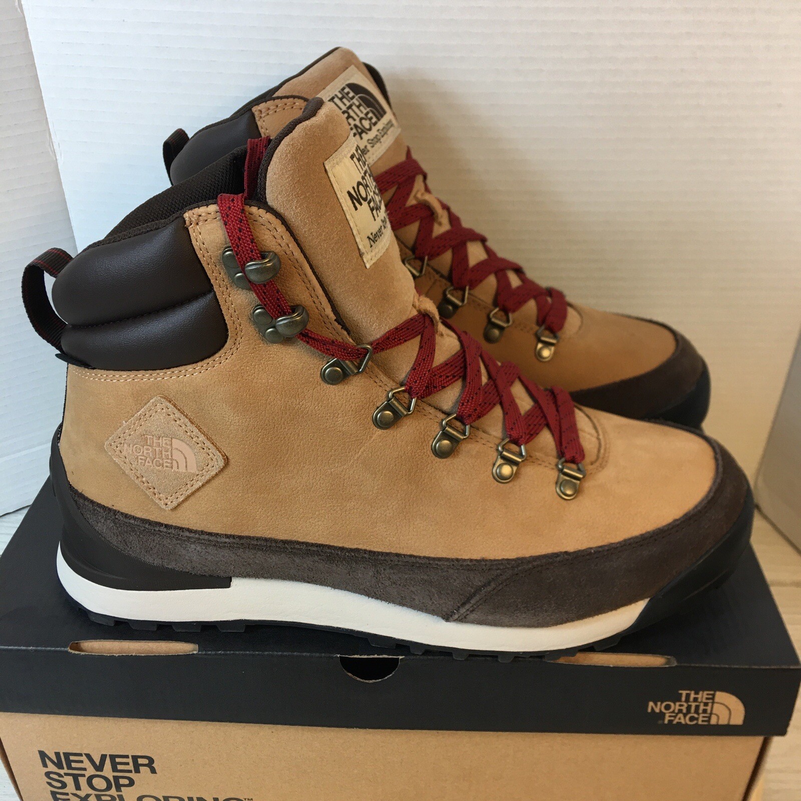 The North Face Men's Back to Berkeley IV Waterproof Leather Boots Size 10.5 New