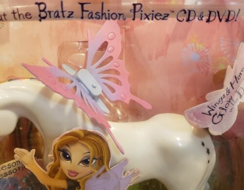 Bratz Mode Pixiez weißes Einhorn leuchten im Dunkeln Flügel in ungeöffneter Box - Bild 4 von 8