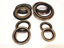 Rockwell 5 Ton steer axle seal kit with 2 outer hub seals