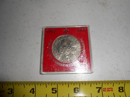 RARE 1952 / 1977 H.M. QUEEN ELIZABETH II SILVER JUBILEE MILITARY CHALLENGE COIN - Picture 4 of 6