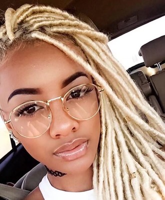 round gold frame glasses