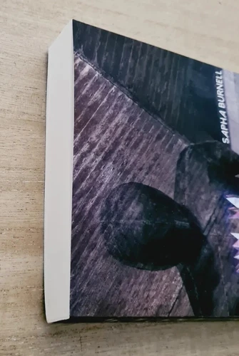 Neon Lieben by Sapha Burnell - Picture 3 of 8