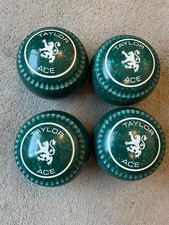 Taylor Ace Lawn Bowls Set of 4 Size 3H  GREAT CONDITION WB33