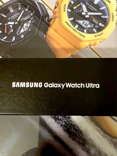 Fabrycznie nowy zegarek Samsung Galaxy Watch Ultra LTE - tytanowy szary - zapieczętowany, nieotwarty - Zdjęcie 2 z 5