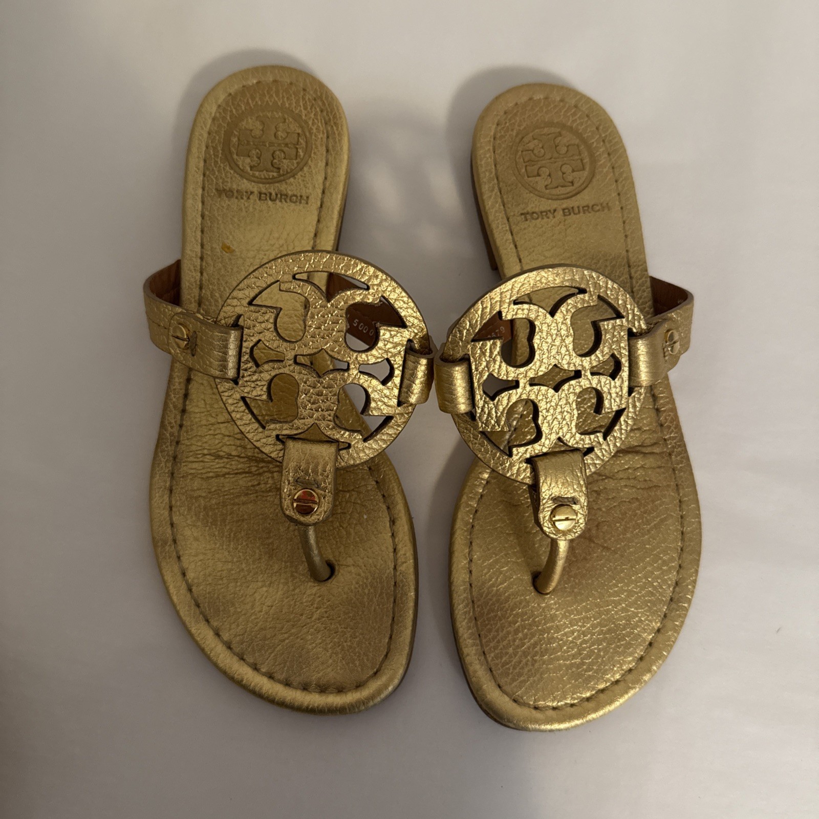 PANTOFOLA D’ORO Tory Burch Miller sandali infradito oro metallizzato misura 5 5 prezzo al pubblico consigliato $ 198