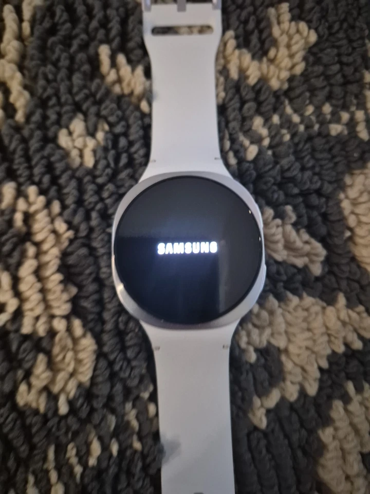 Reloj inteligente Samsung Galaxy 8 Watch 7 40 mm crema S/M GPS Foto 2 de 4