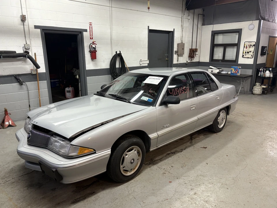 Hood BUICK SKYLARK 92 93 94 95 - Image 2 of 2