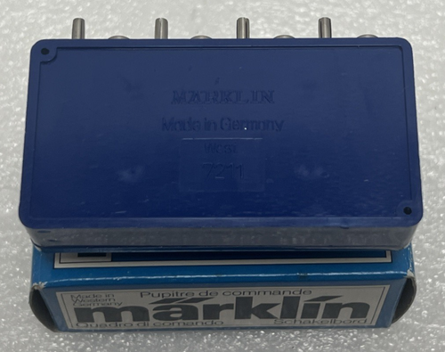 MARKLIN 7211 Z-SCALE HO ELECTRIC CONTROL BOX FOR ON/OFF USED W/PLUGS - Picture 5 of 6