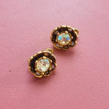 Gold tone clip earrings multicoloured colourless retro pre-owned 2cm