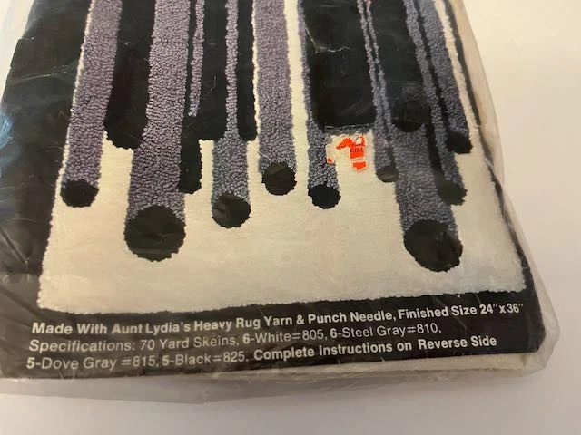 Vtg Aunt Lydia's SHADOW TREES Punch Needle Rug Pattern #304 & 100% Cotton Canvas - Image 2 of 4