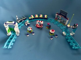 2 Lego Friends sets #41130 "Roller Coaster" and  #41128 "Space Ride".