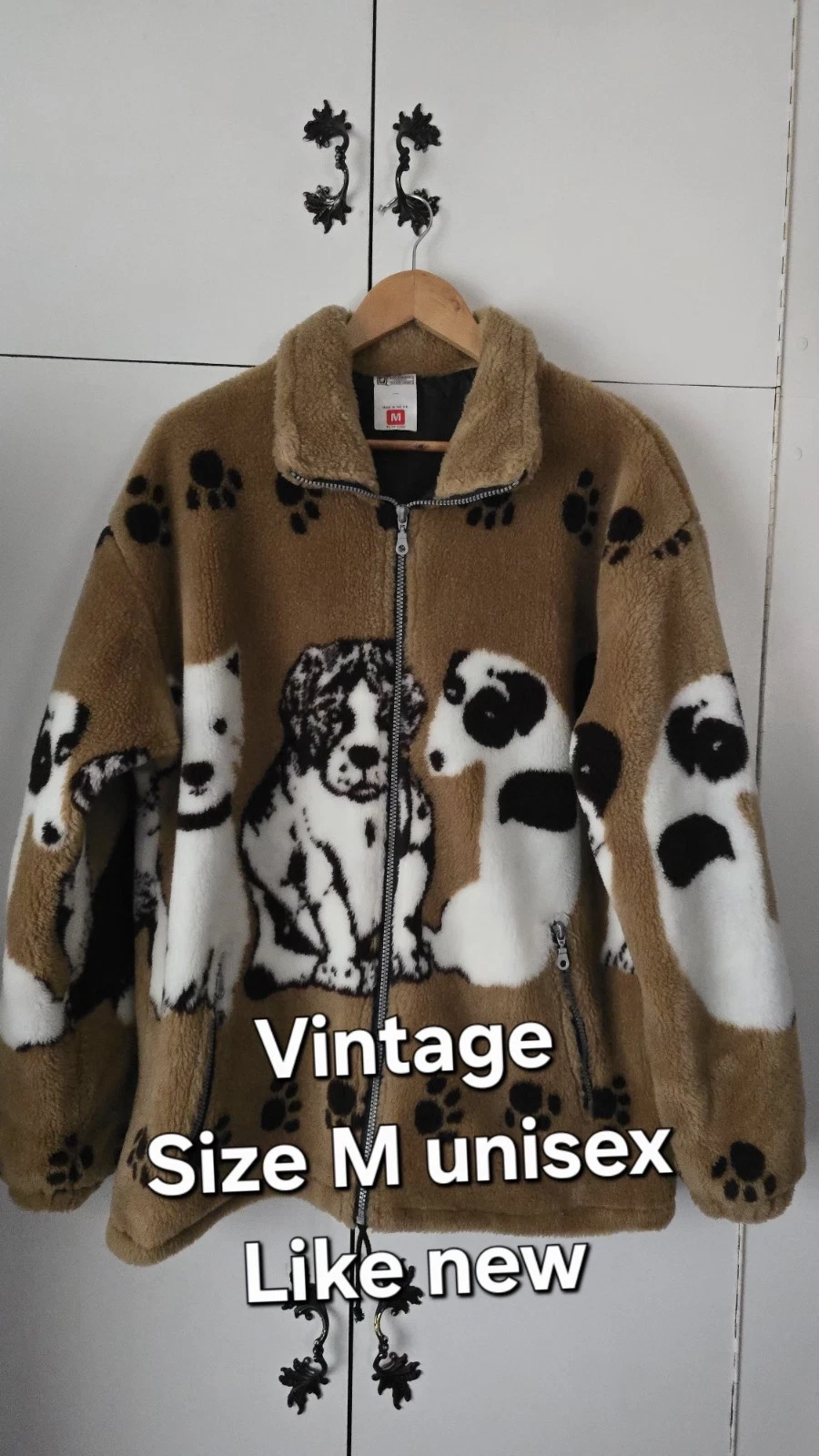 Vintage Unisex Fleece Jacket Size M Dogs Casual Daily Outdoor Activewear
Opens in a new window or ta