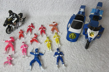 Vintage Konvolut Power Rangers Figuren und zwei Power Rangers Motorr&auml;der