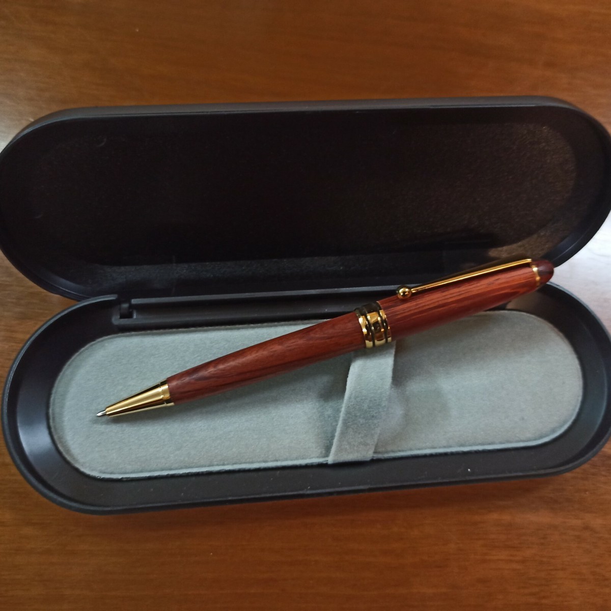 Penna A Sfera In Metallo E Legno Con Corpo In Ottone Cromato - Strumento Di Scrittura Di Lusso In Astuccio Regalo