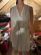 Women’s Gap Light Blue Dress Size M
